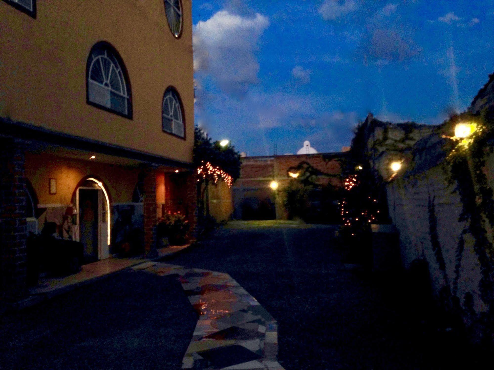 Hotel Mi Pueblito Tonalá Buitenkant foto
