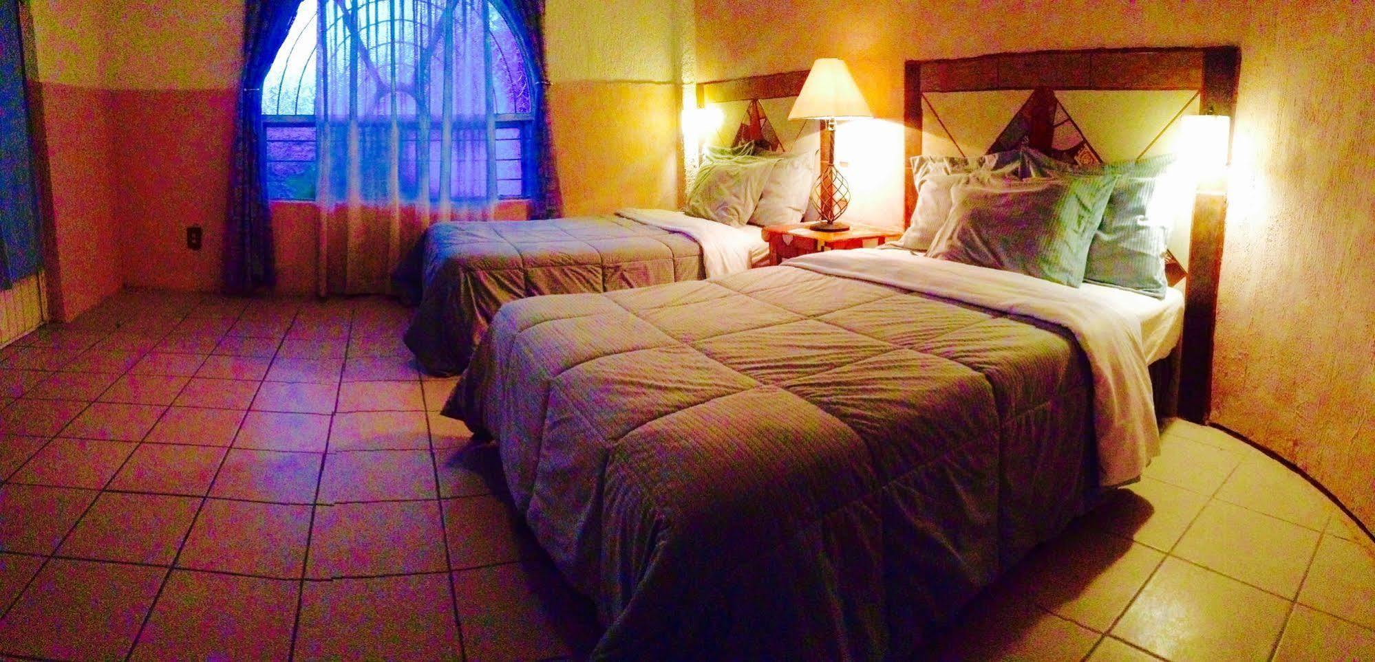 Hotel Mi Pueblito Tonalá Buitenkant foto