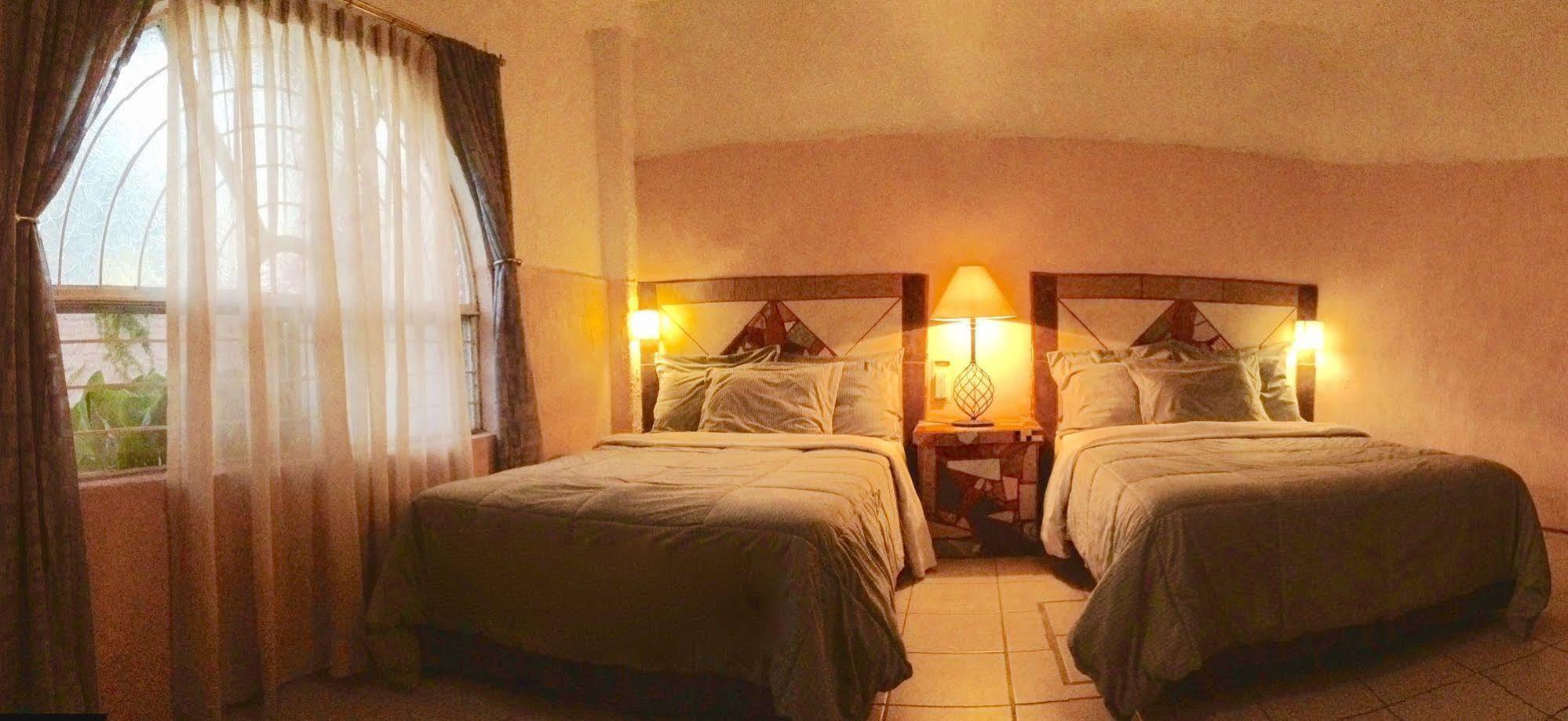 Hotel Mi Pueblito Tonalá Buitenkant foto