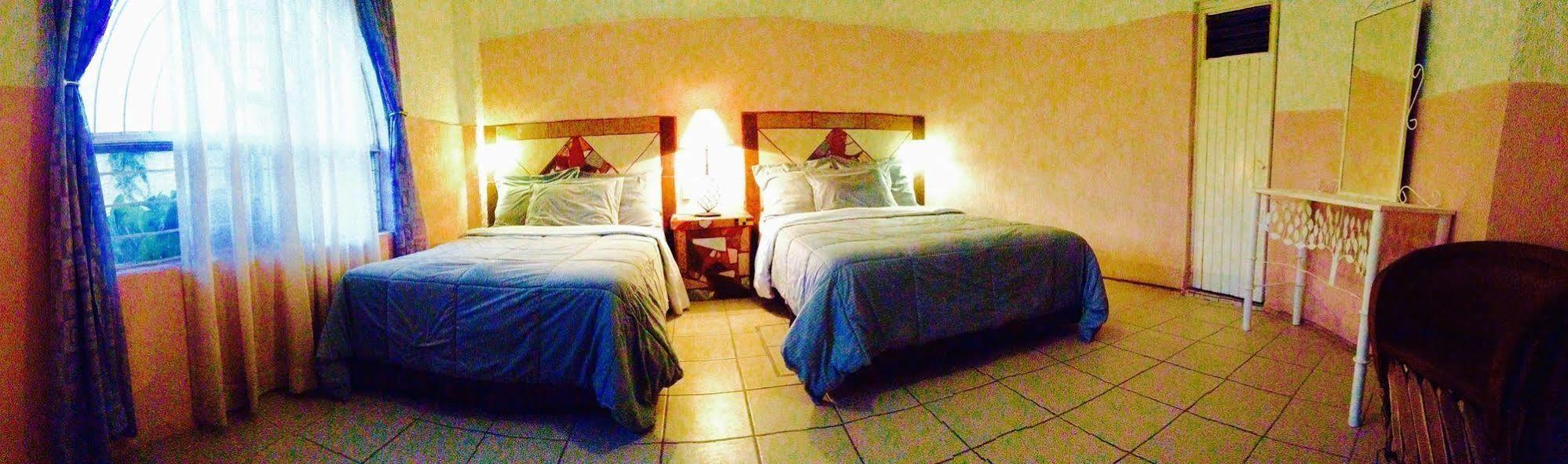 Hotel Mi Pueblito Tonalá Buitenkant foto